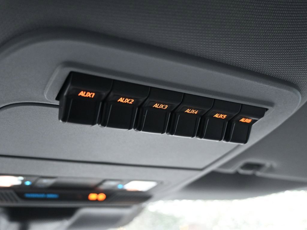 New 2023 Ford E-Transit 148 High Roof Extended image 16