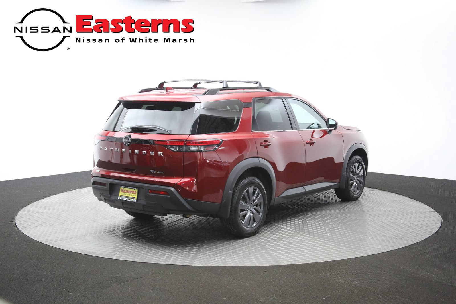 Used 2023 Nissan Pathfinder SV AWD/4WD image 38
