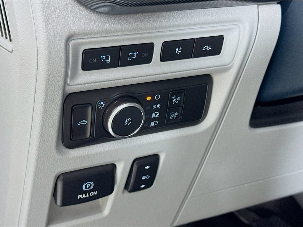 Used 2021 Ford F150 Limited AWD/4WD image 12