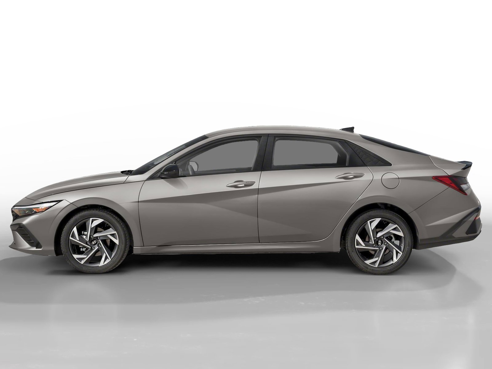 New 2025 Hyundai Elantra Sport image 3