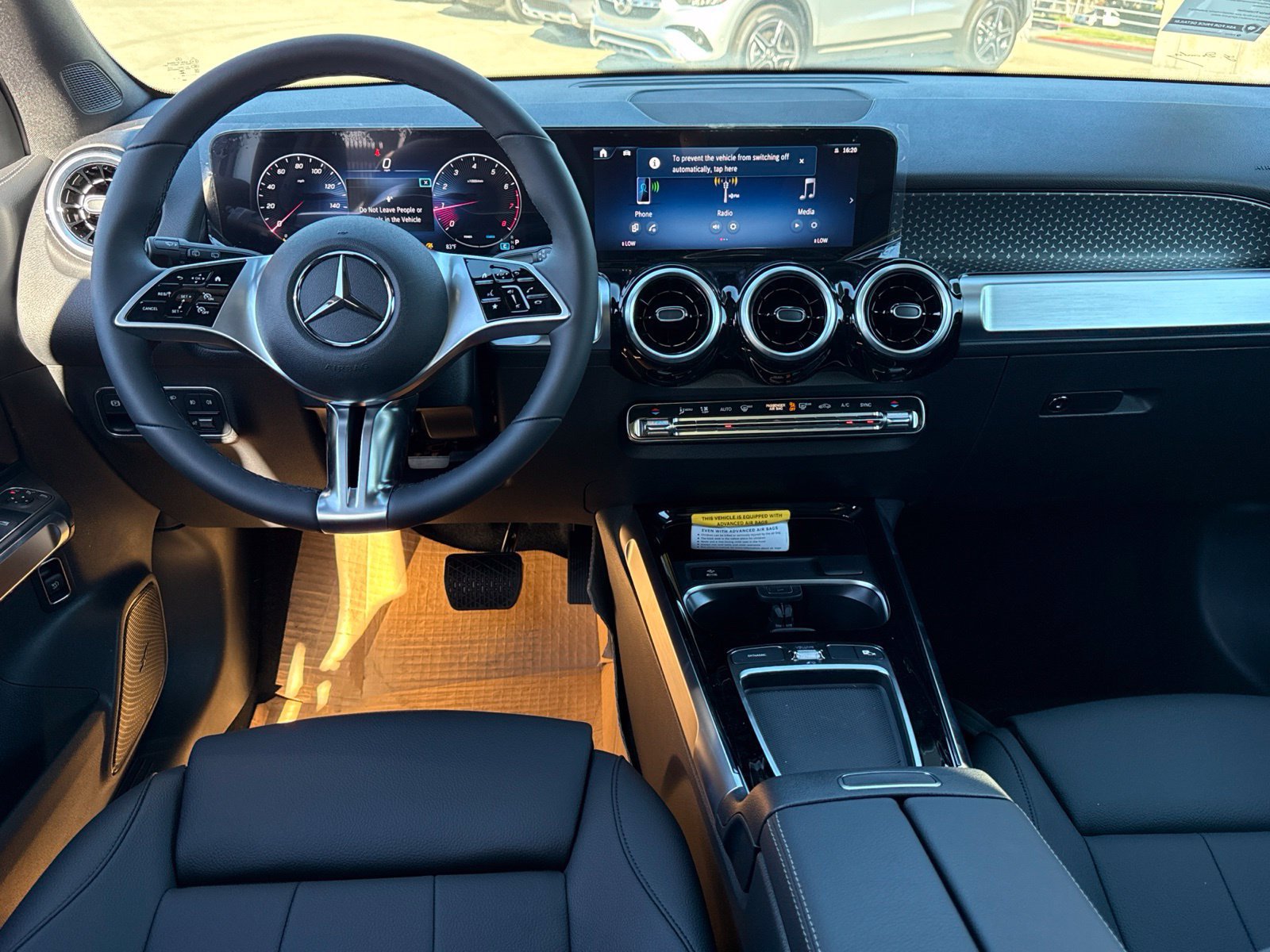 New 2026 Mercedes-Benz GLB 250 4MATIC image 26