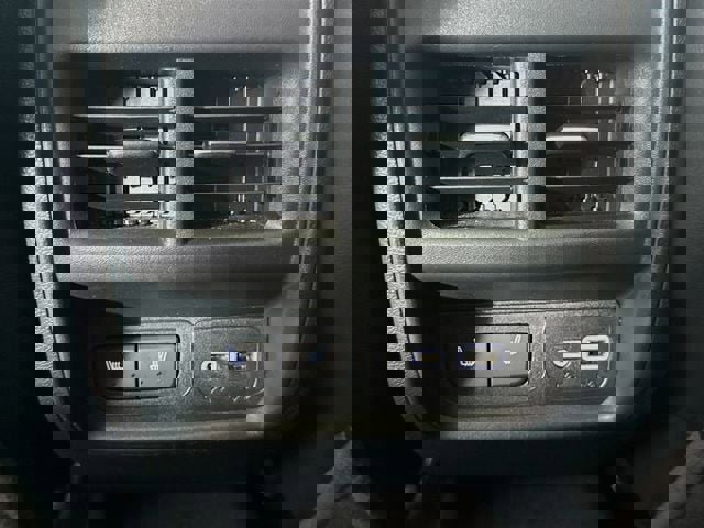 Used 2024 Cadillac XT4 Sport w/ Cold Weather Package image 27