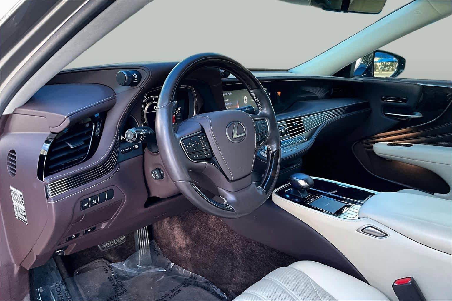 Used 2018 Lexus LS 500 w/ Interior Upgrade Package RWD image 18