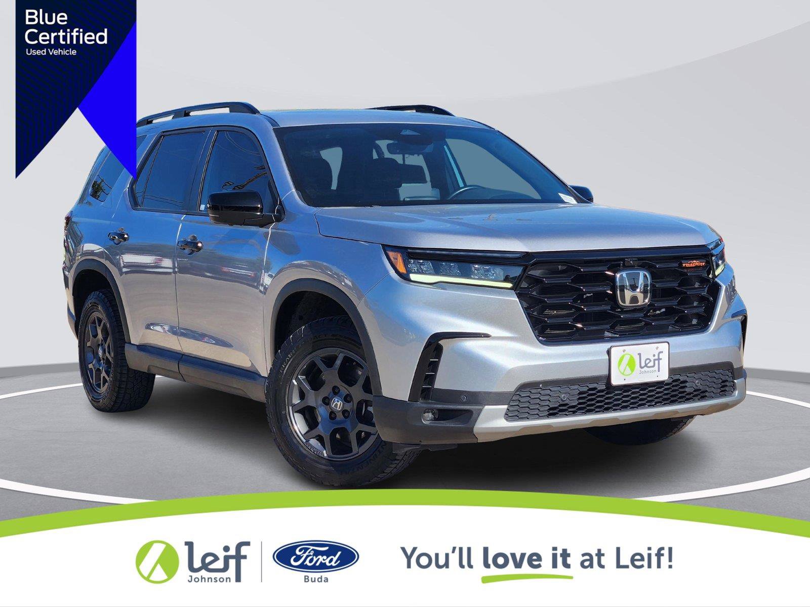 Used 2025 Honda Pilot TrailSport image 2