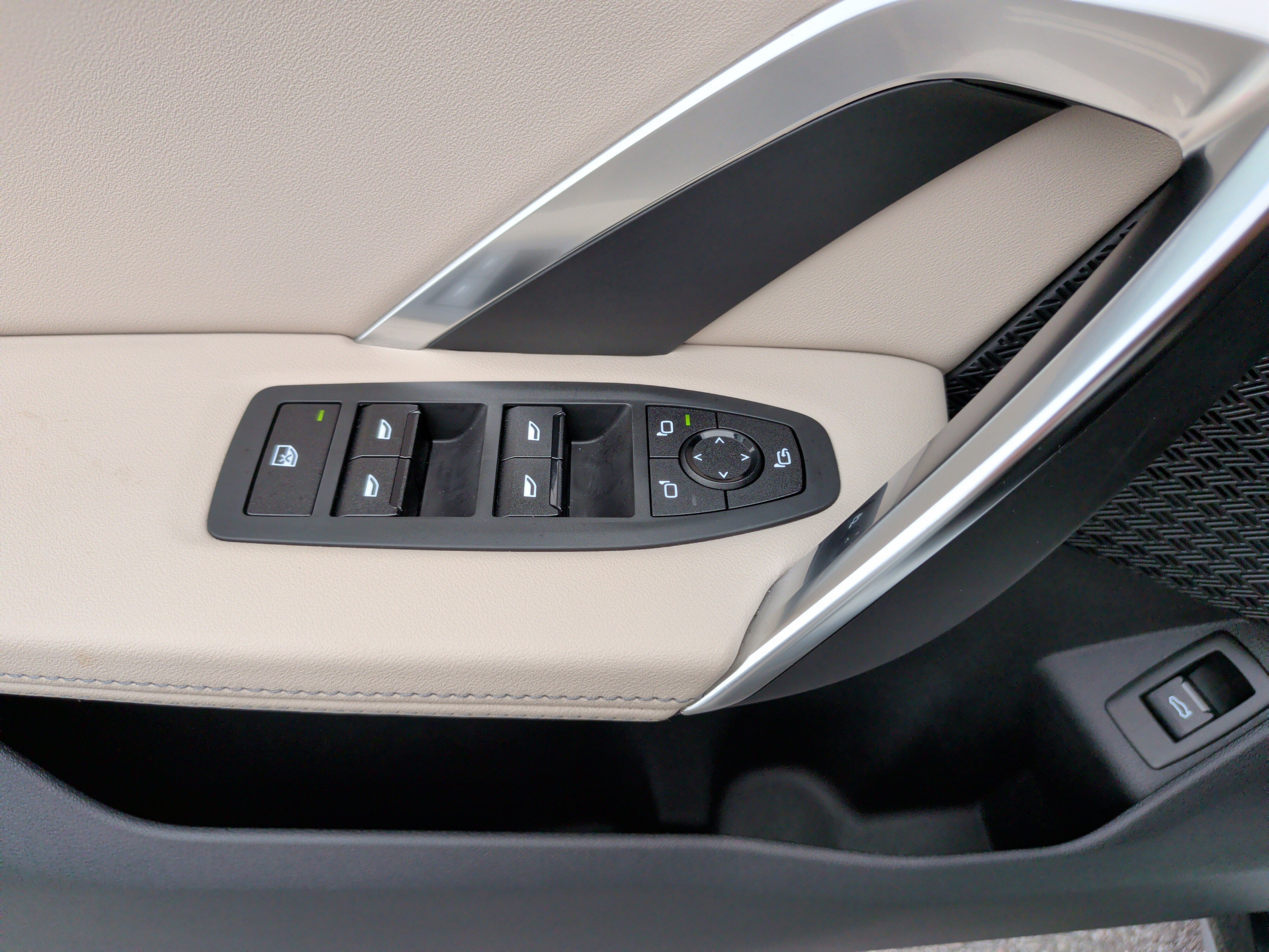 Certified 2023 BMW X1 xDrive28i w/ Convenience Package image 28