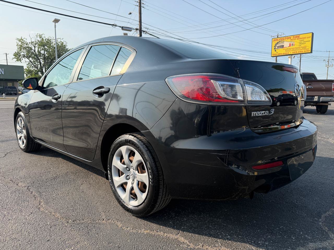Used 2013 MAZDA MAZDA3 i Sport FWD image 7