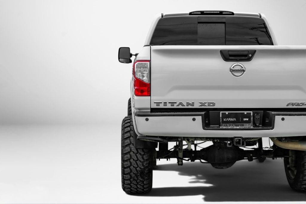 Used 2018 Nissan Titan PRO-4X w/ Pro-4x Convenience Package AWD/4WD image 43