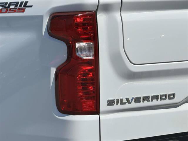 Used 2022 Chevrolet Silverado 1500 Custom Trail Boss AWD/4WD image 29