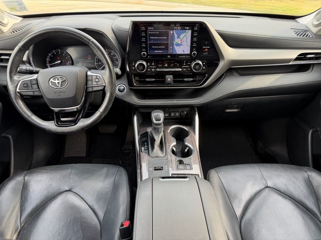 Used 2020 Toyota Highlander Limited image 14