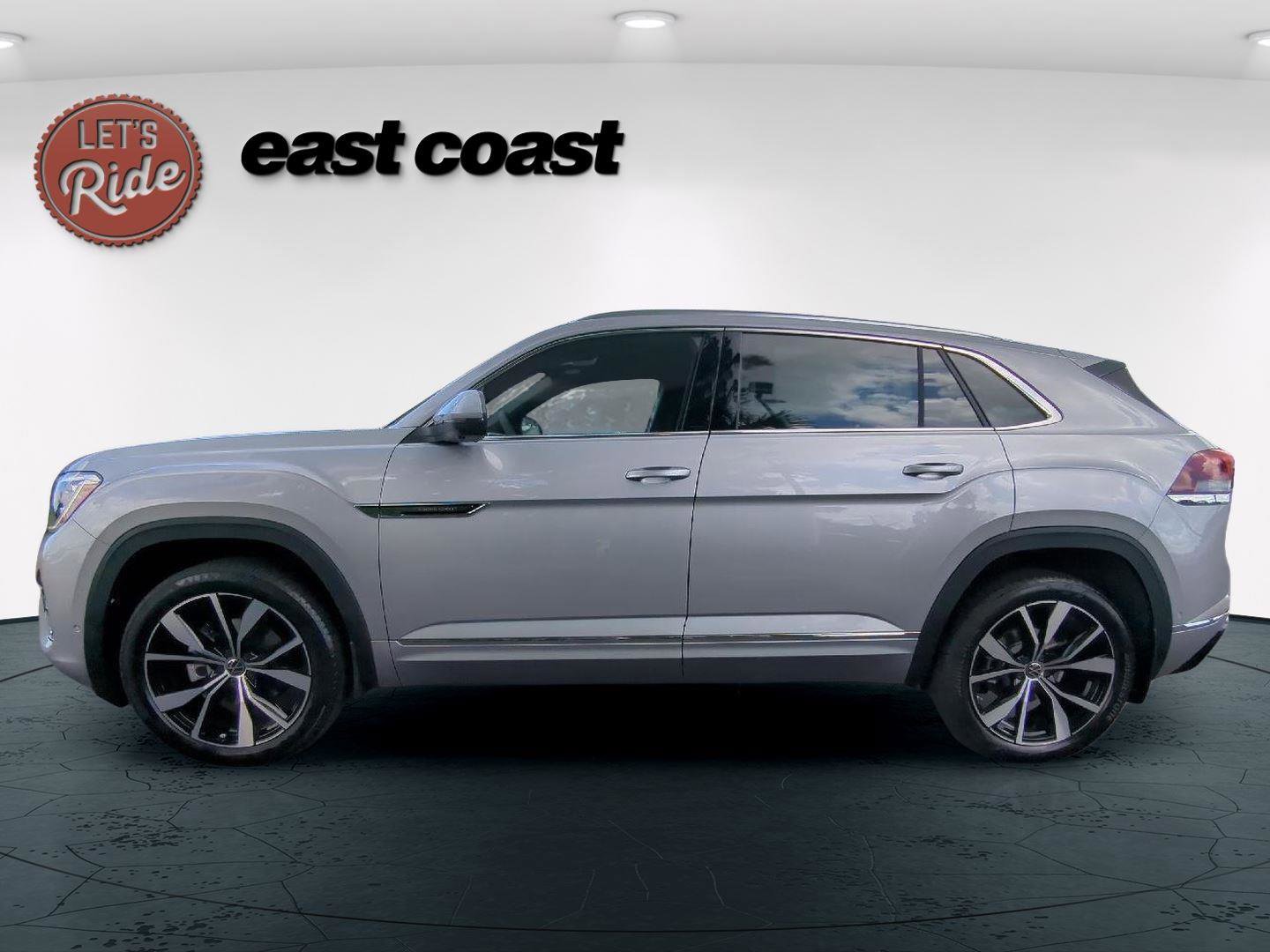 New 2026 Volkswagen Atlas Cross Sport SEL Premium R-Line image 8