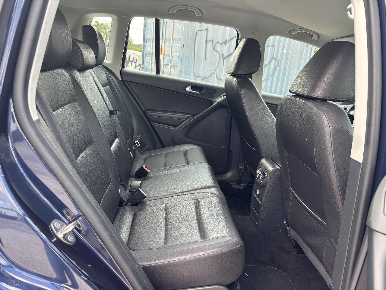 Used 2016 Volkswagen Tiguan S image 18