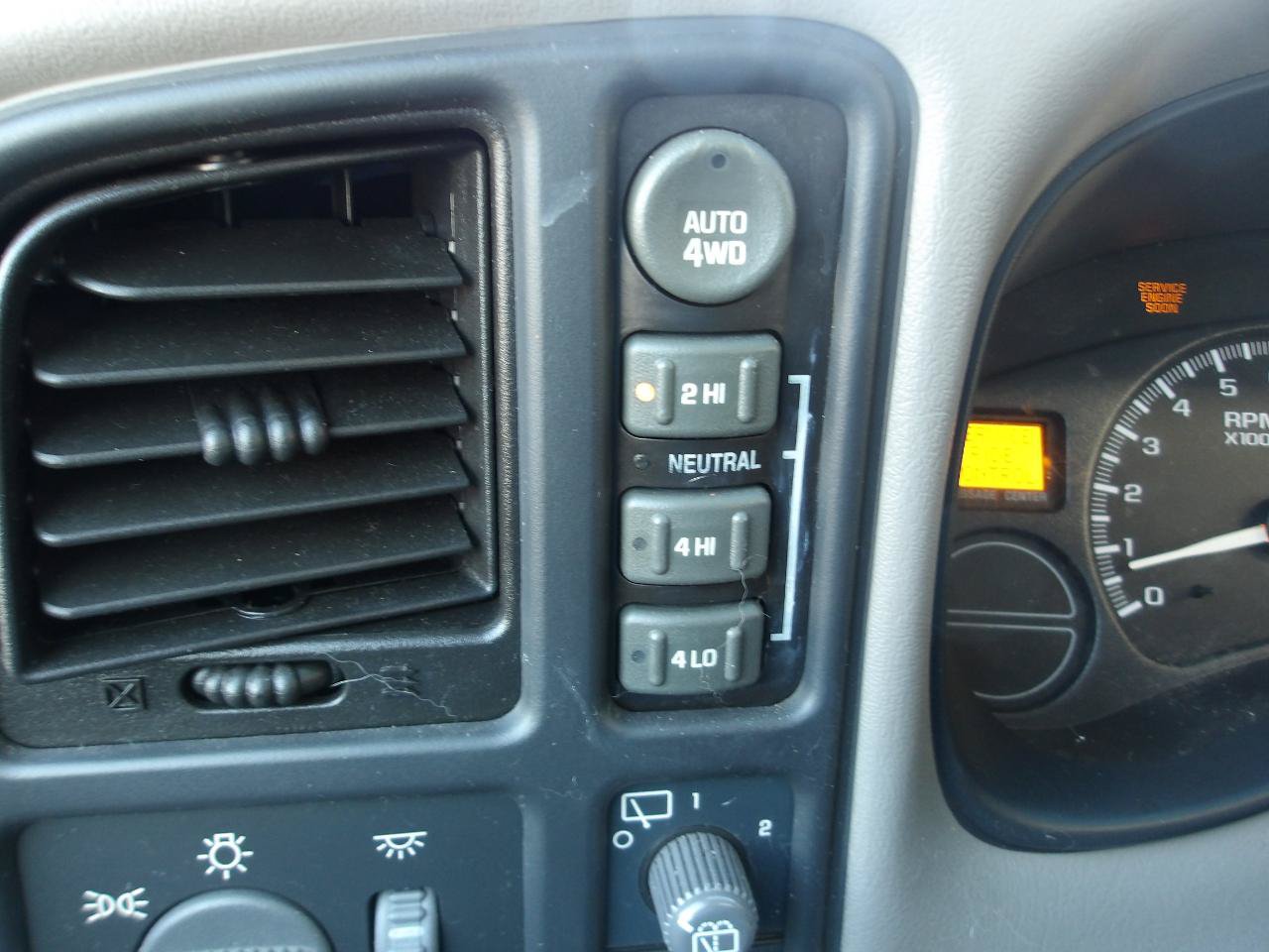 Used 2002 GMC Yukon XL SLT AWD/4WD image 19