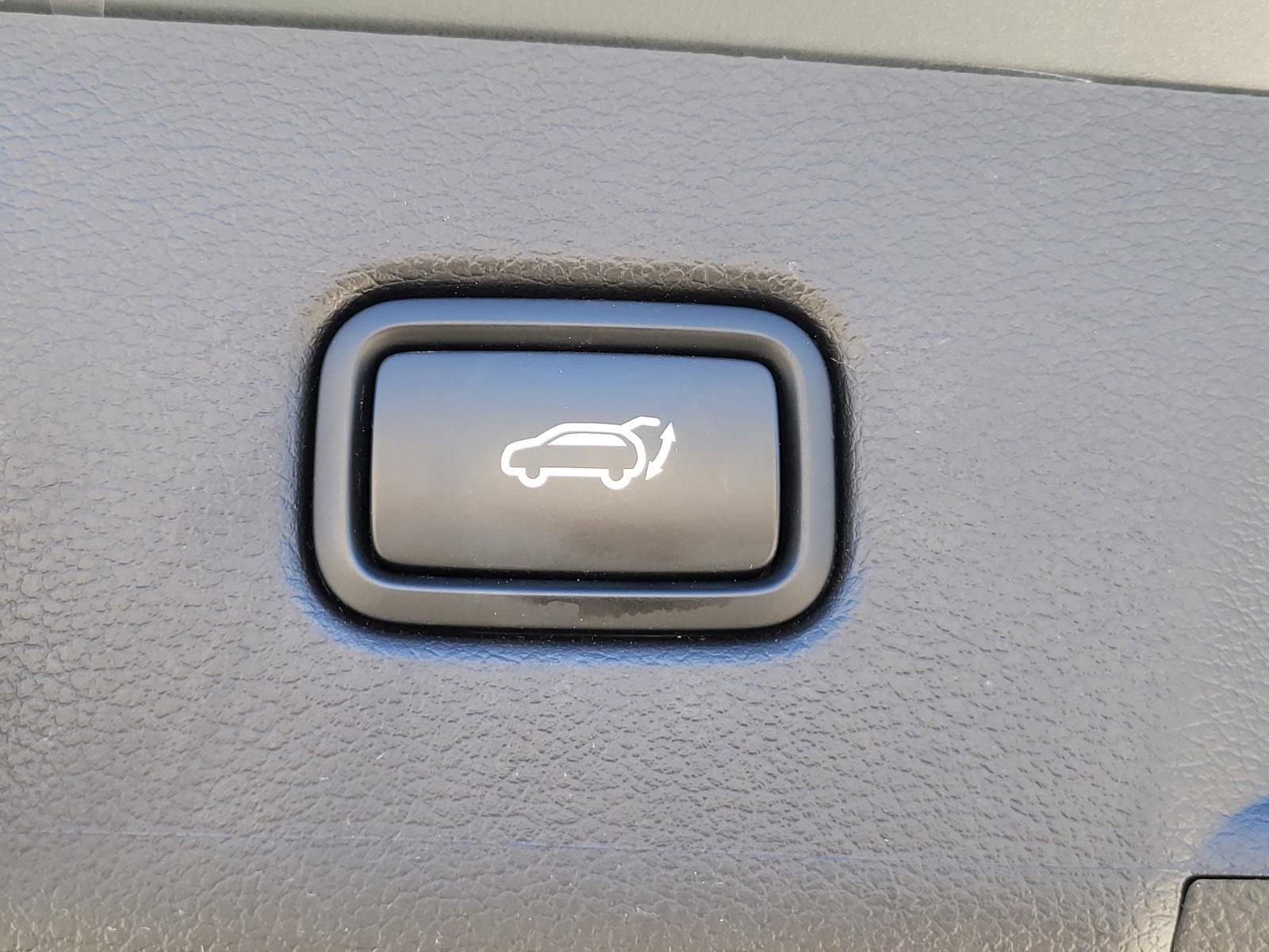Used 2025 Hyundai Palisade SEL FWD image 15