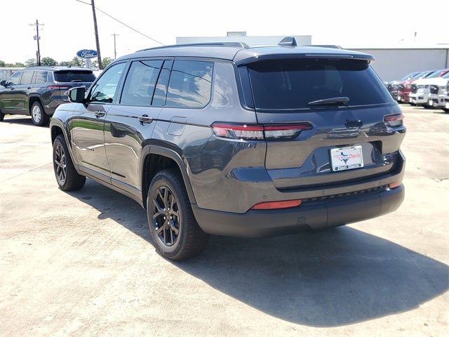 New 2025 Jeep Grand Cherokee L Altitude image 5