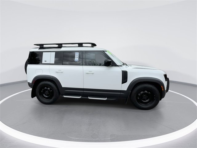 Used 2023 Land Rover Defender 110 S image 9