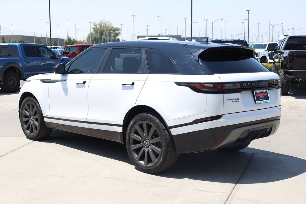 Used 2018 Land Rover Range Rover Velar R-Dynamic SE AWD/4WD image 4