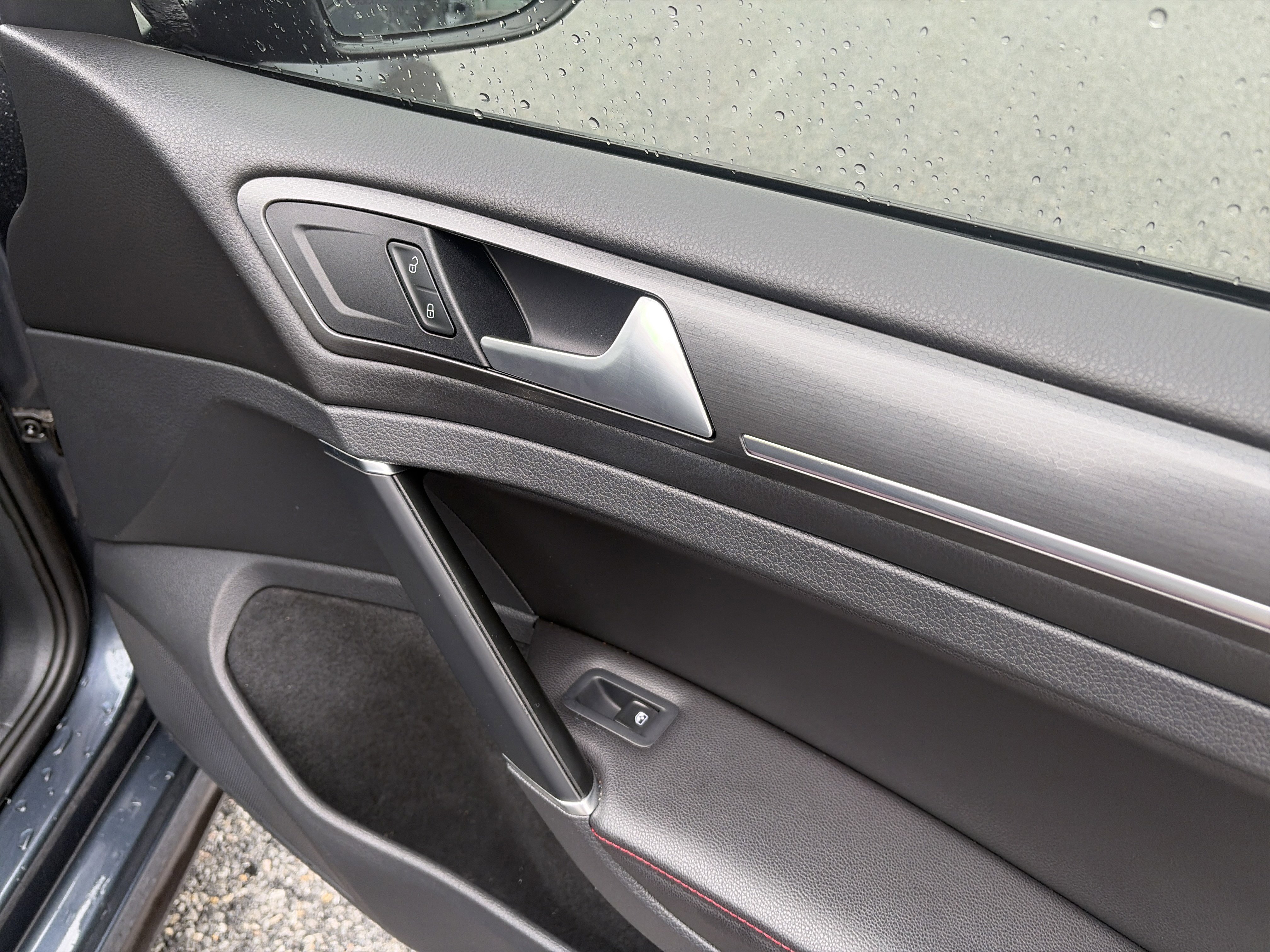 Used 2018 Volkswagen GTI S image 31