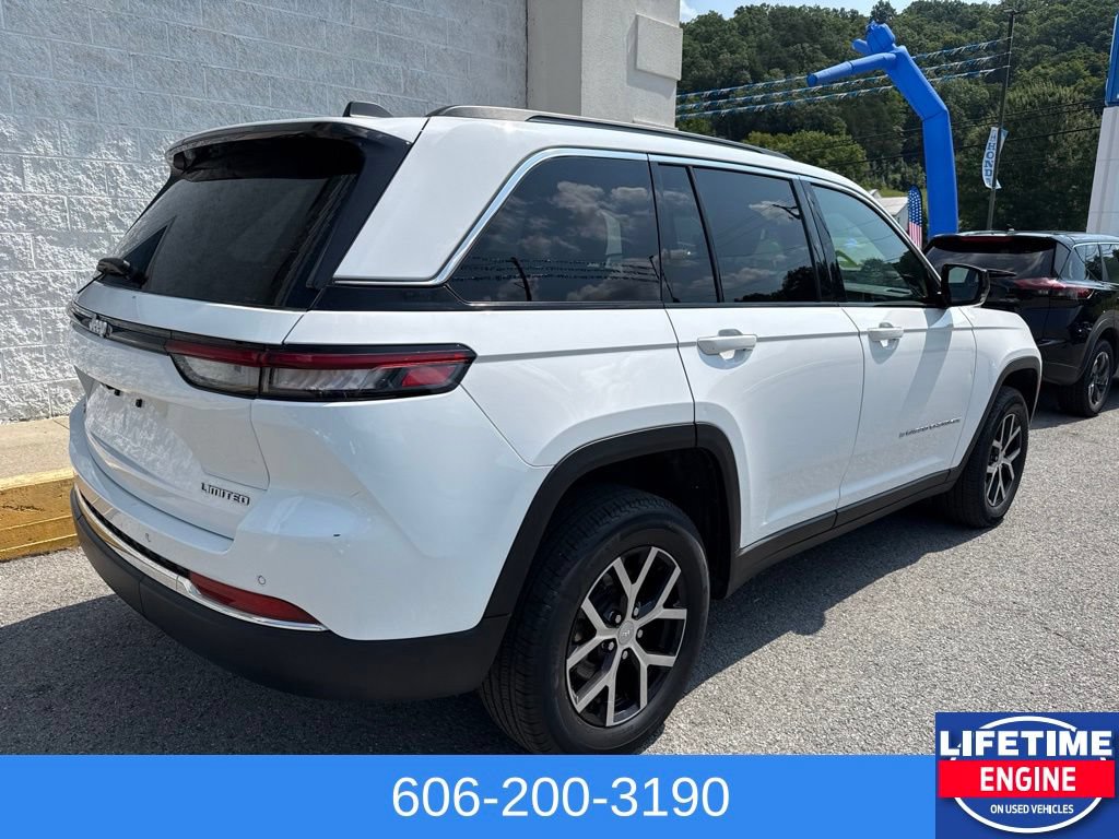 Used 2024 Jeep Grand Cherokee Limited AWD/4WD image 9