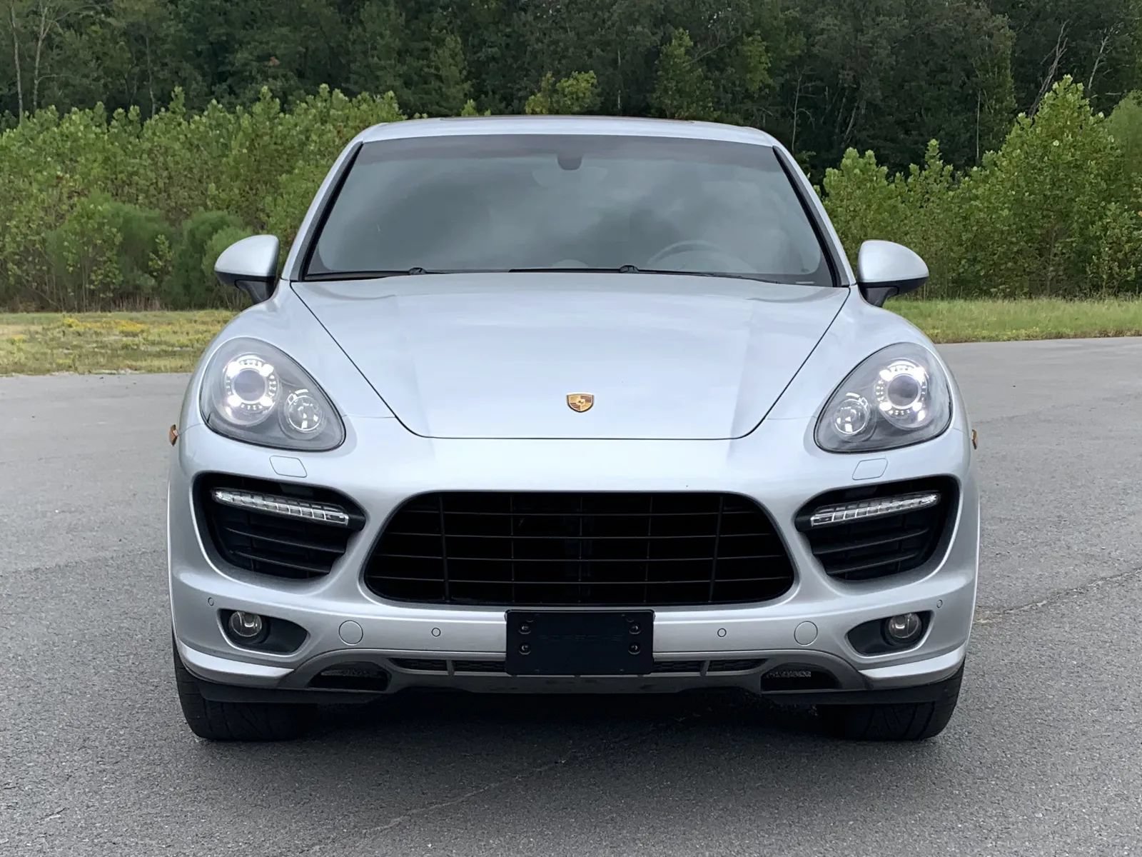Used 2013 Porsche Cayenne GTS AWD/4WD image 2