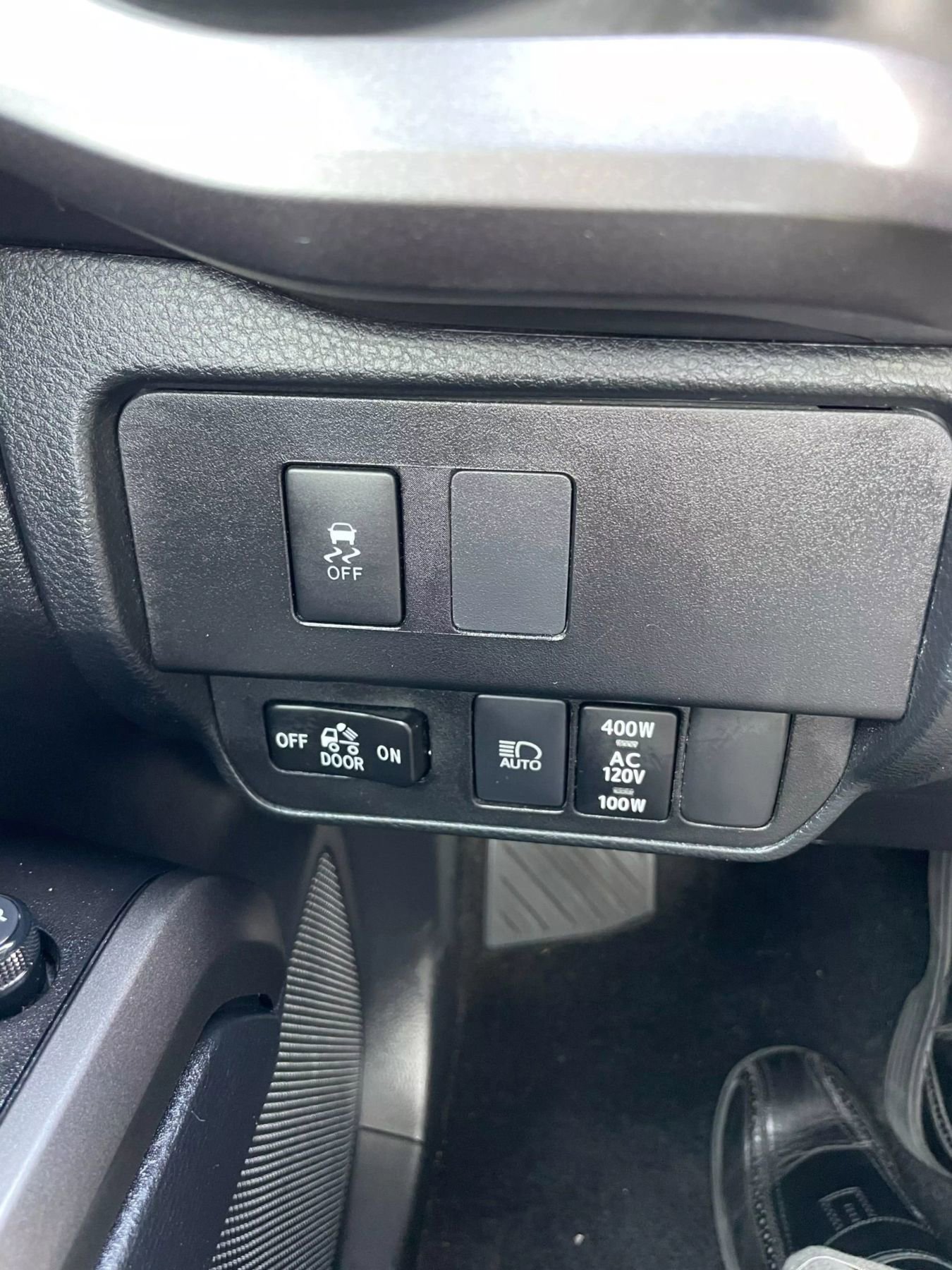 Used 2021 Toyota Tacoma TRD Sport w/ Technology Package image 17
