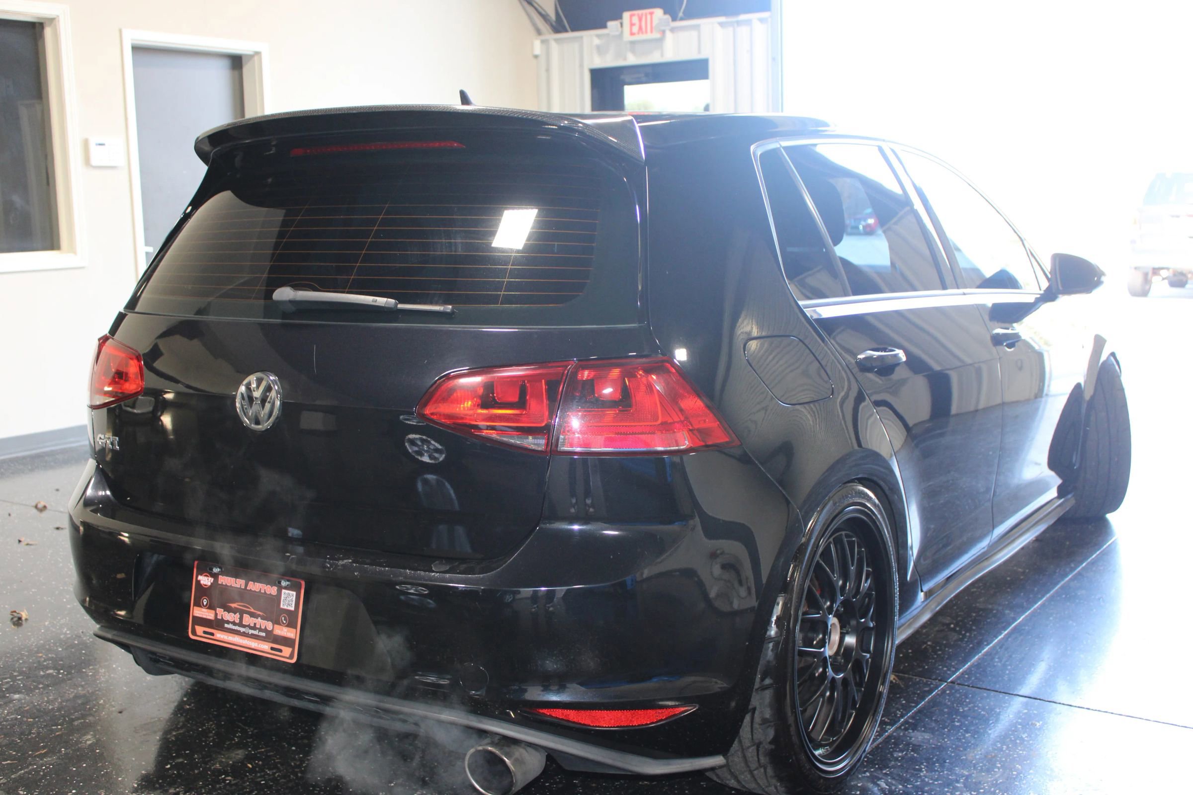 Used 2017 Volkswagen GTI S image 2