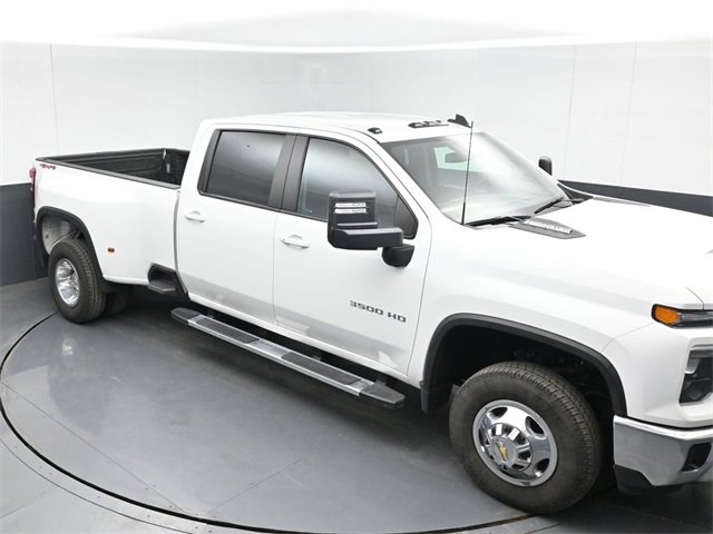 Used 2025 Chevrolet Silverado 3500 LT w/ All Star Edition image 31