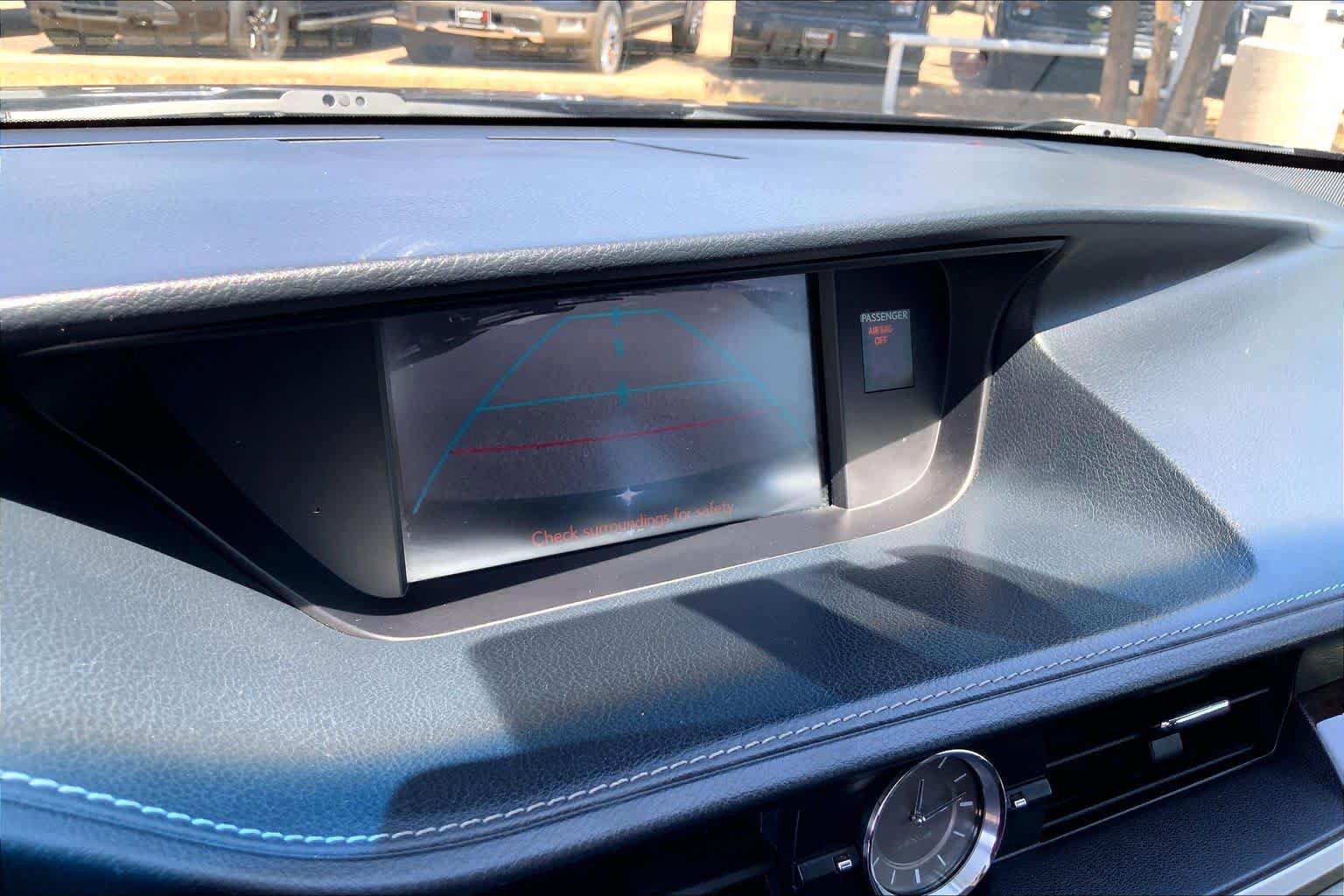 Used 2014 Lexus ES 350 w/ Luxury Package FWD image 26