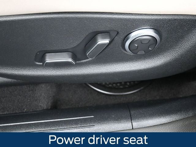 Used 2024 Genesis GV70 2.5T AWD/4WD image 14