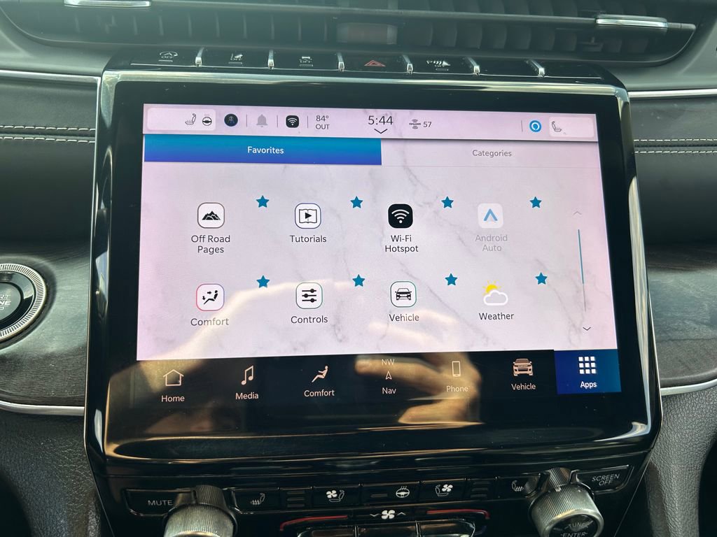Certified 2022 Jeep Grand Cherokee L Overland w/ Luxury Tech Group IV AWD/4WD image 12