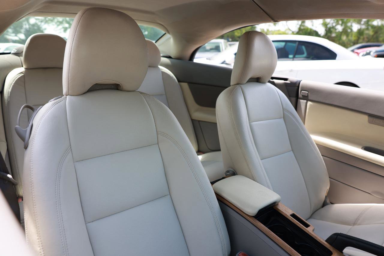 Used 2008 Volvo C70 T5 FWD image 16