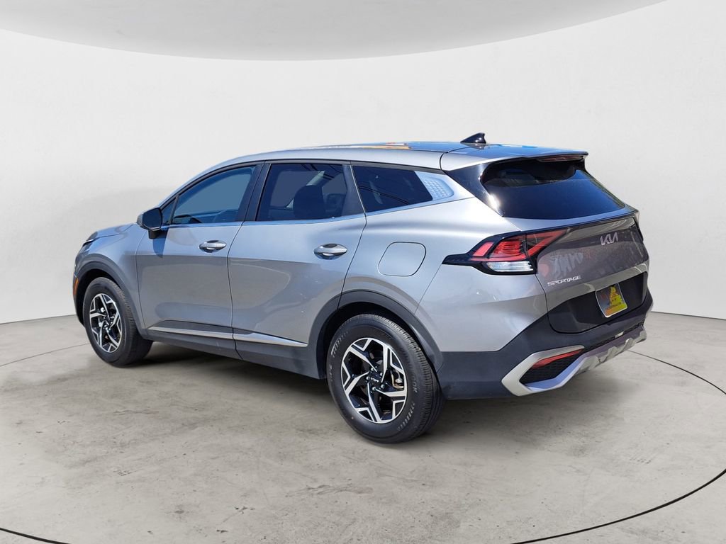 Used 2025 Kia Sportage LX image 6