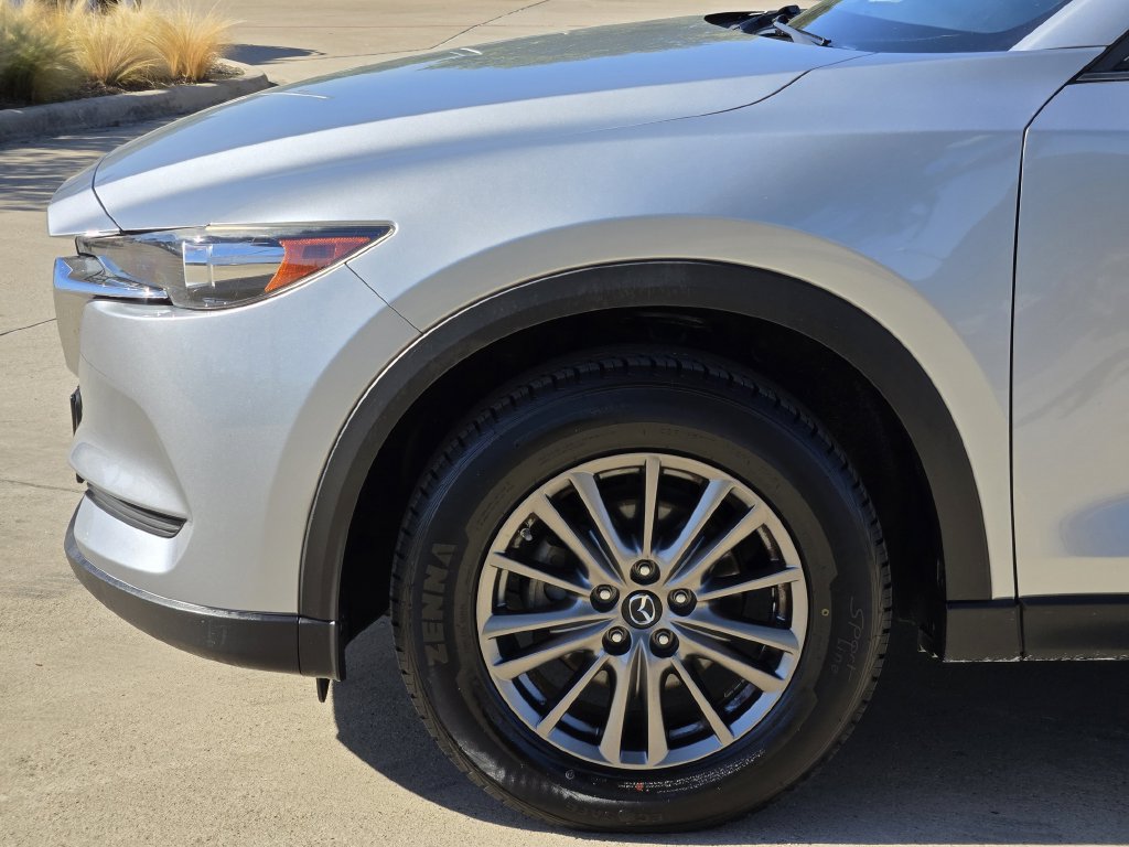 Used 2017 MAZDA CX-5 Touring w/ Preferred Equipment Package FWD image 7