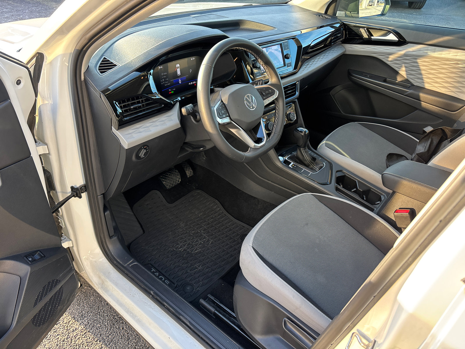 Used 2023 Volkswagen Taos S image 24