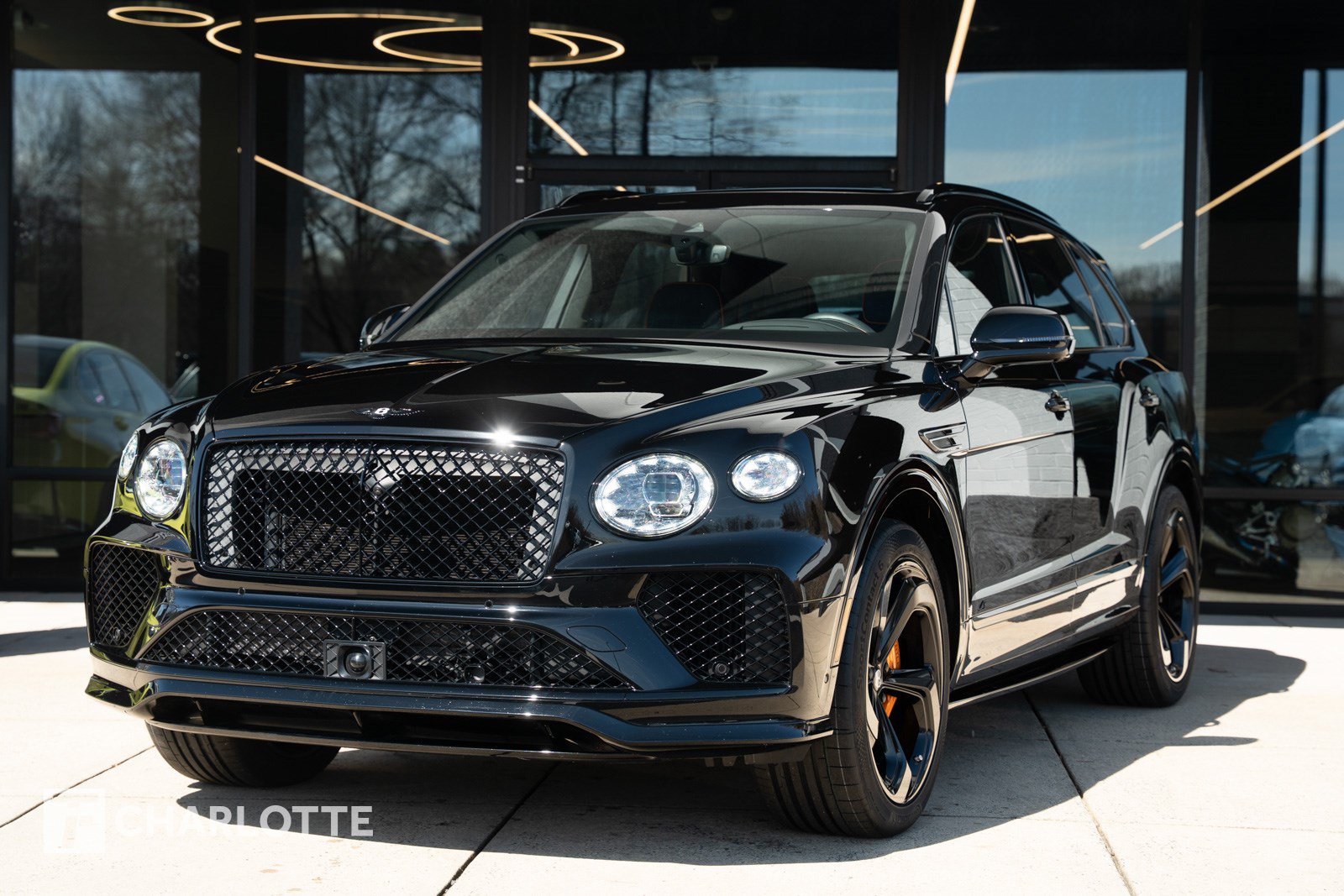 Used 2025 Bentley Bentayga AWD/4WD image 8