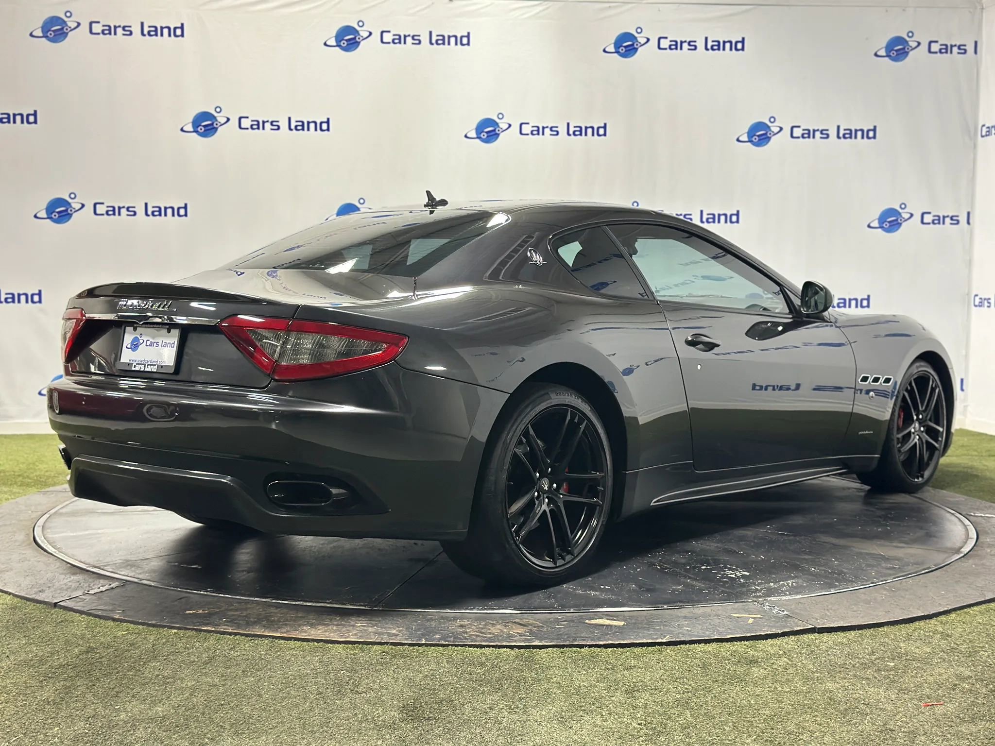 Used 2017 Maserati GranTurismo Sport RWD image 3