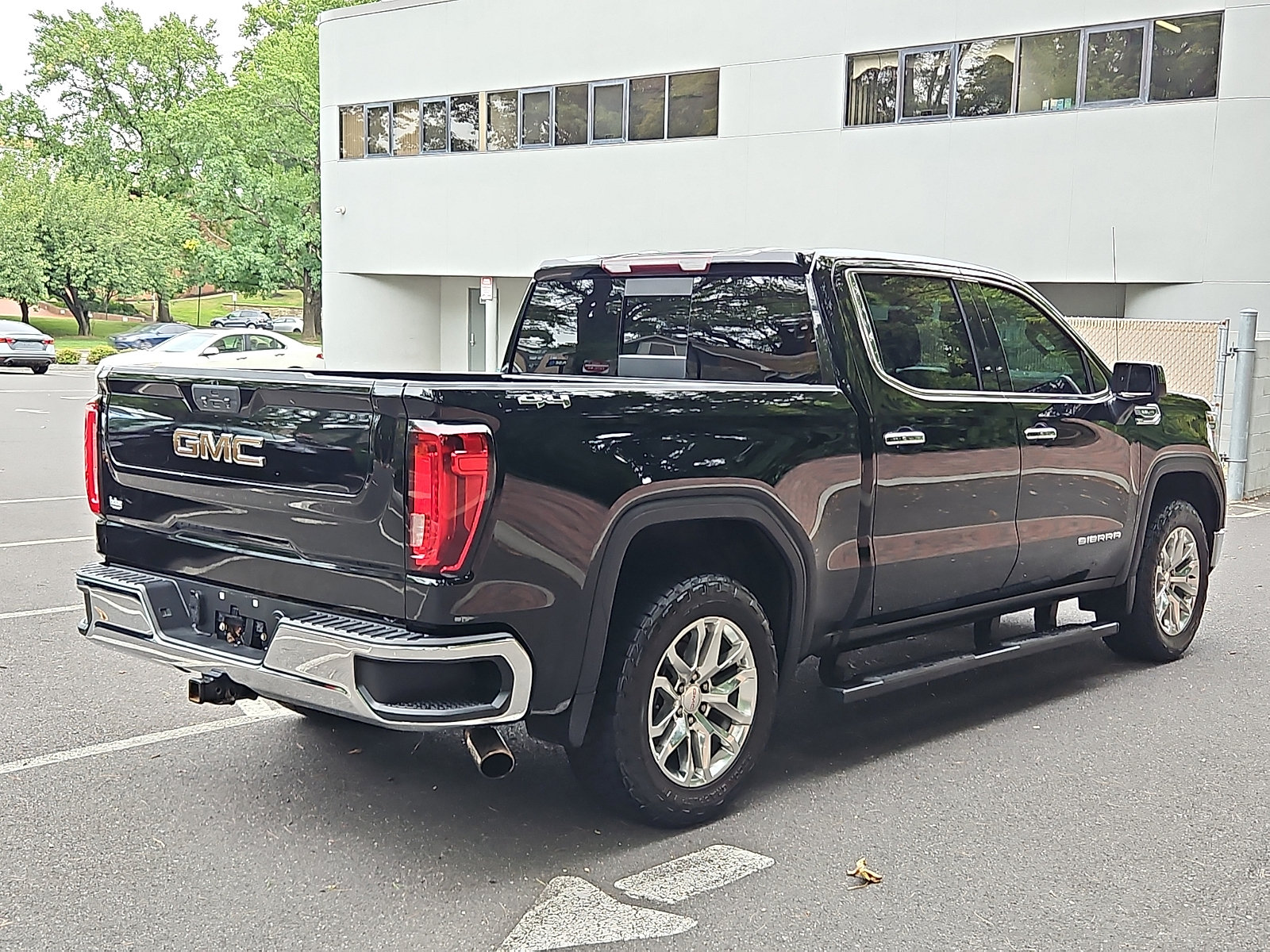 Used 2020 GMC Sierra 1500 SLT w/ SLT Convenience Package AWD/4WD image 6