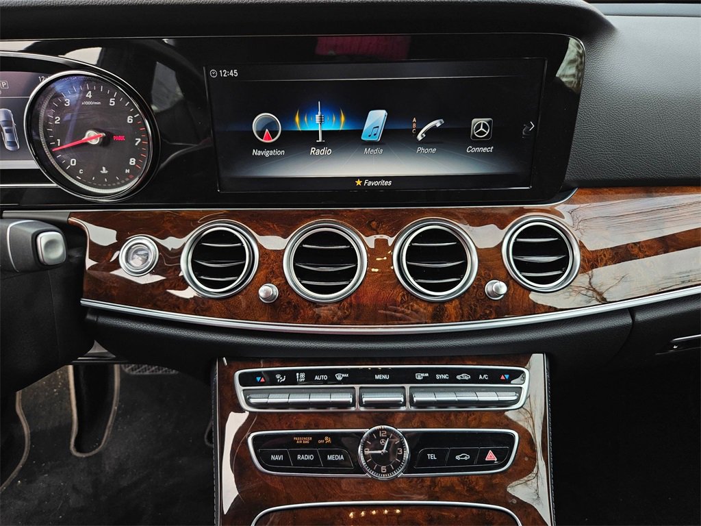 Used 2019 Mercedes-Benz E 300 4MATIC image 15