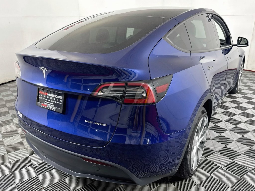 Used 2023 Tesla Model Y Long Range AWD/4WD image 7