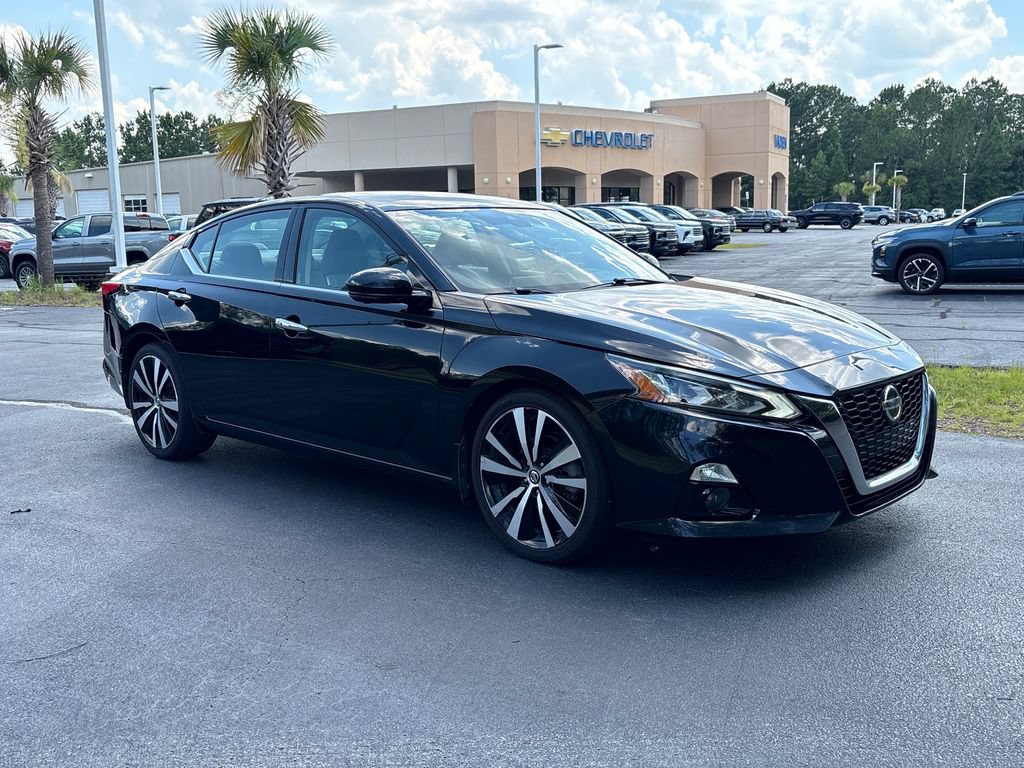 Used 2020 Nissan Altima 2.0 Platinum FWD image 33