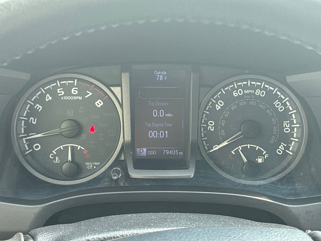 Used 2019 Toyota Tacoma TRD Sport RWD image 16