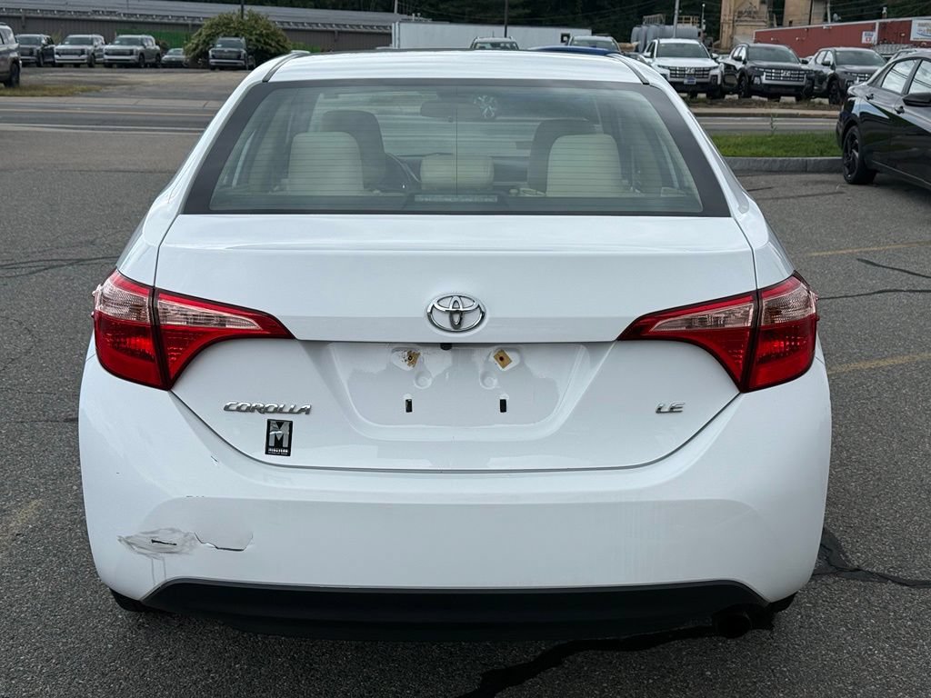Used 2017 Toyota Corolla LE w/ Carpet Mat Package (TMS) FWD image 5