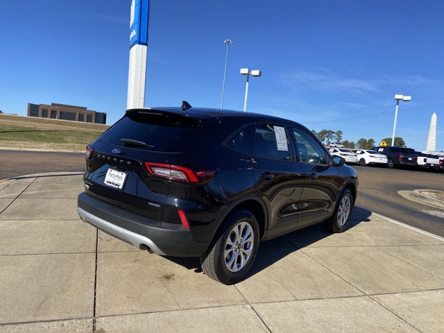 Used 2025 Ford Escape Active image 10