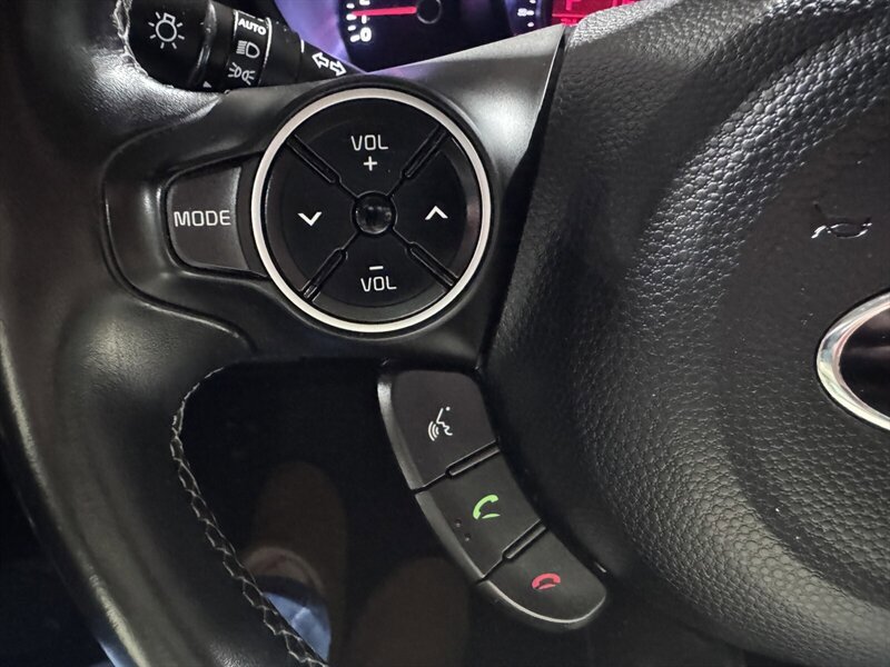 Used 2018 Kia Soul + image 22