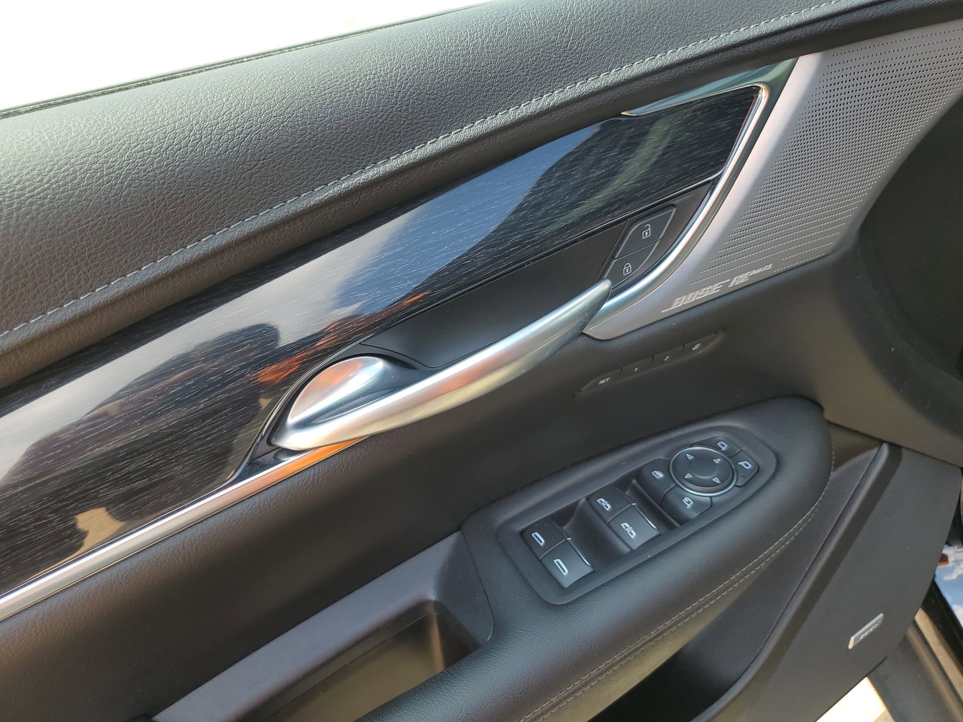 Used 2022 Cadillac XT5 Premium Luxury w/ Technology Package image 31