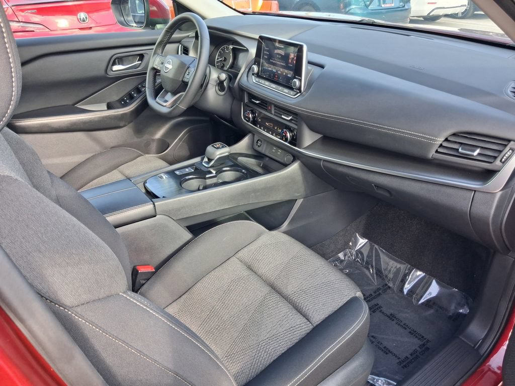 Used 2026 Nissan Rogue SV FWD image 21