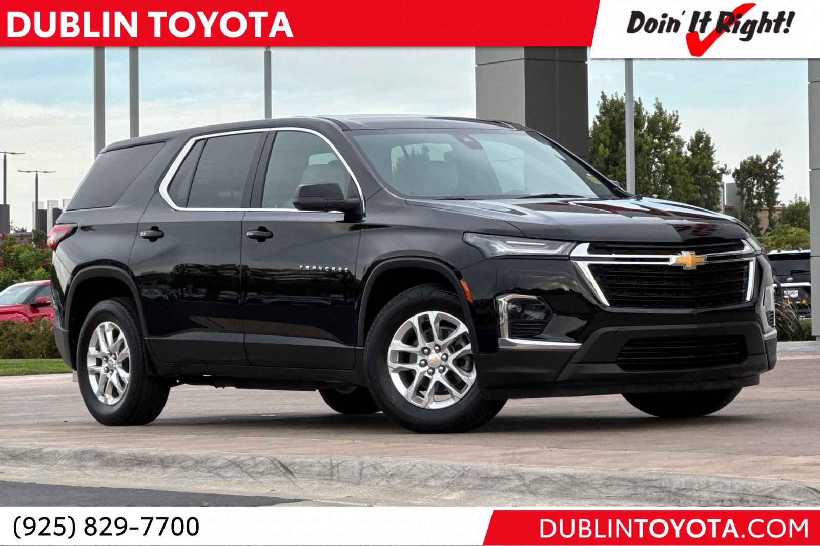 Used 2023 Chevrolet Traverse LS