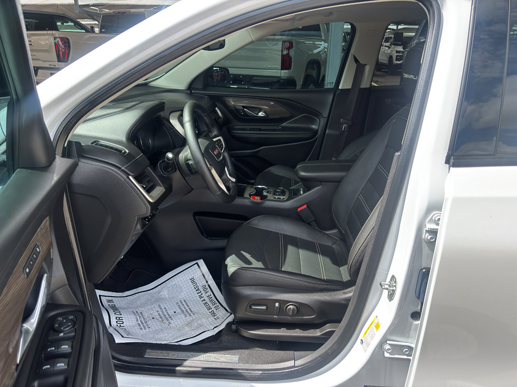 Certified 2024 GMC Terrain Denali w/ Denali Premium Package AWD/4WD image 12