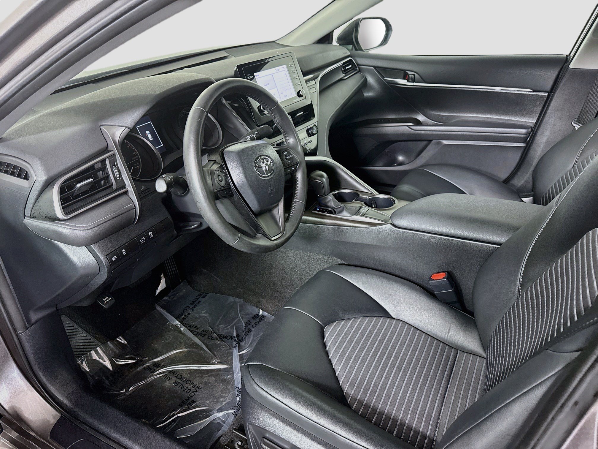 Used 2024 Toyota Camry SE FWD image 22