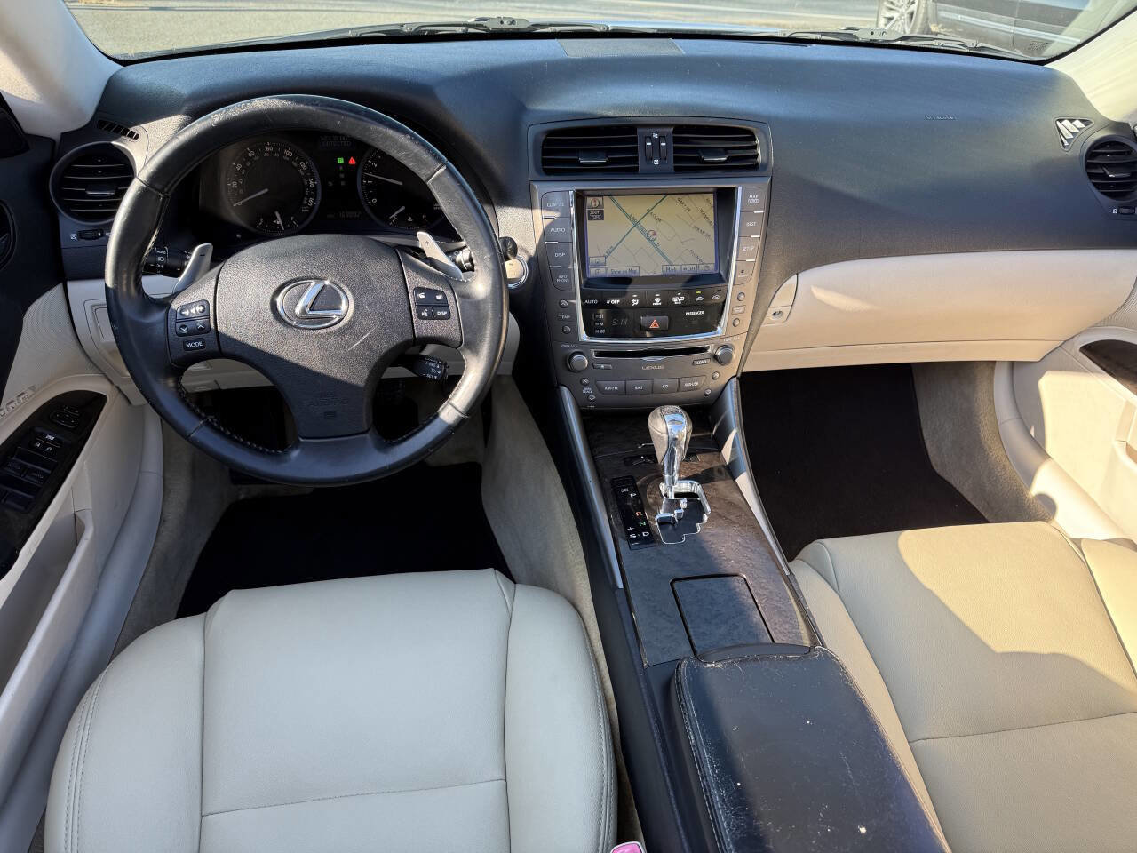 Used 2010 Lexus IS 250C image 17
