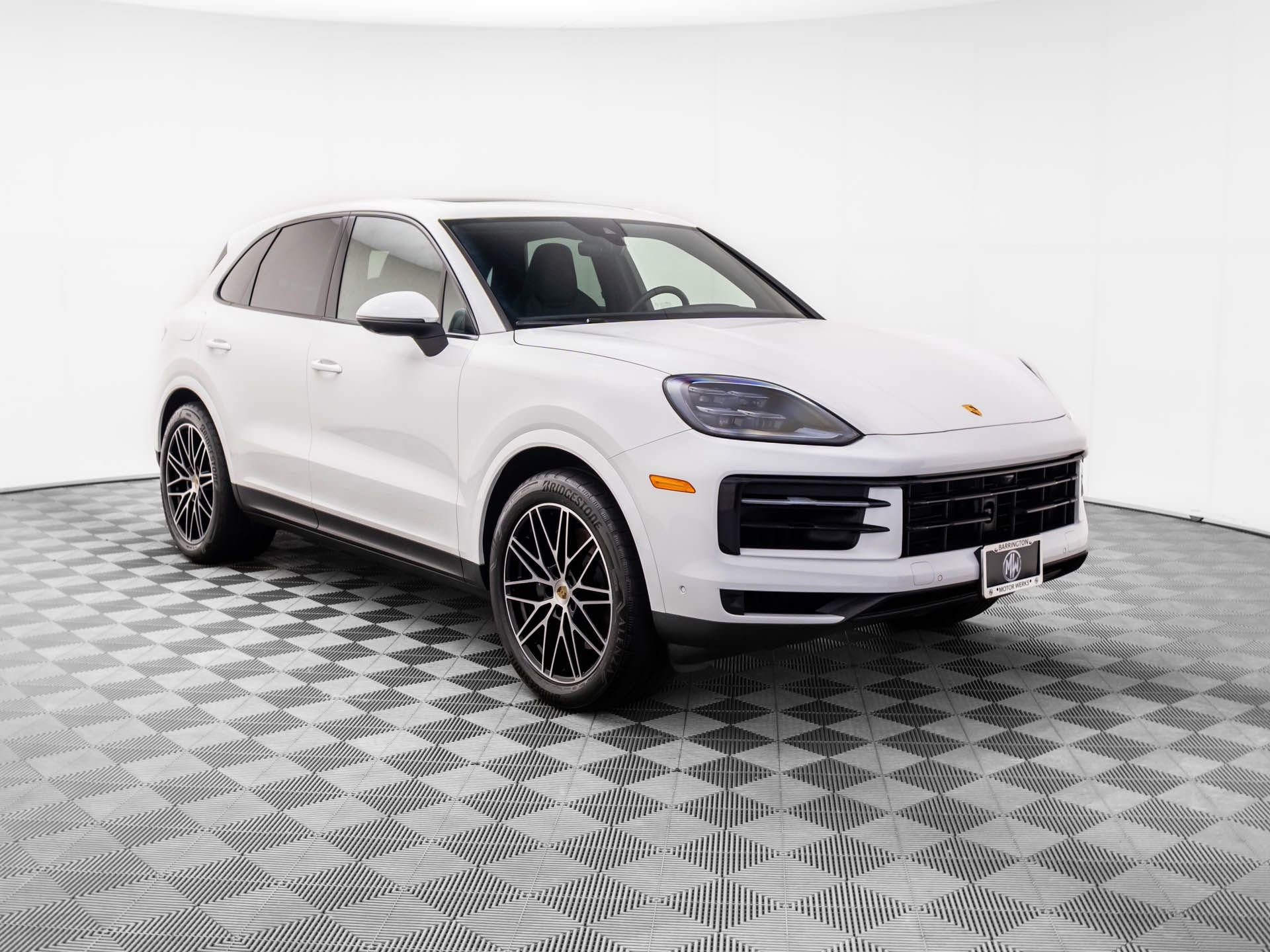 Certified 2024 Porsche Cayenne image 6